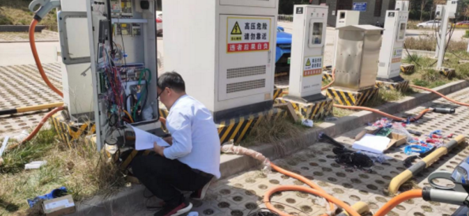 开云手机官方版页面登录入口-开云(中国)
平煤机公司开展充电桩检修(图2)
