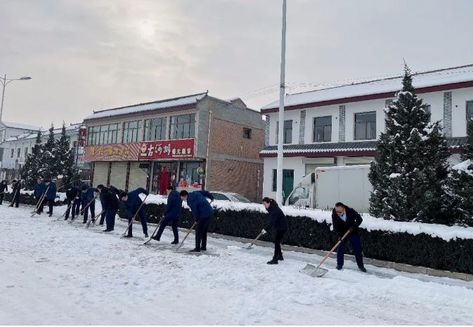 筑起安全墙 照亮乡村路——开云手机官方版页面登录入口-开云(中国)
鼎力支持包抓共建村社文明创建工作(图7)