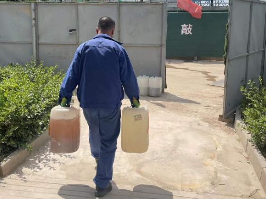 开云手机官方版页面登录入口-开云(中国)
城东污水处理公司扎实推进危险废物规范化处置(图3)