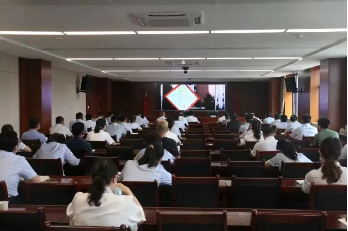开云手机官方版页面登录入口-开云(中国)
召开党风廉政建设工作推进会暨警示教育大会(图2)